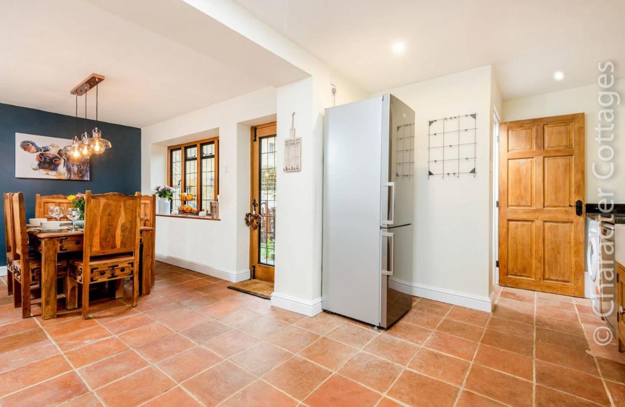 Eastnor Villa Moreton-in-Marsh ภายนอก รูปภาพ