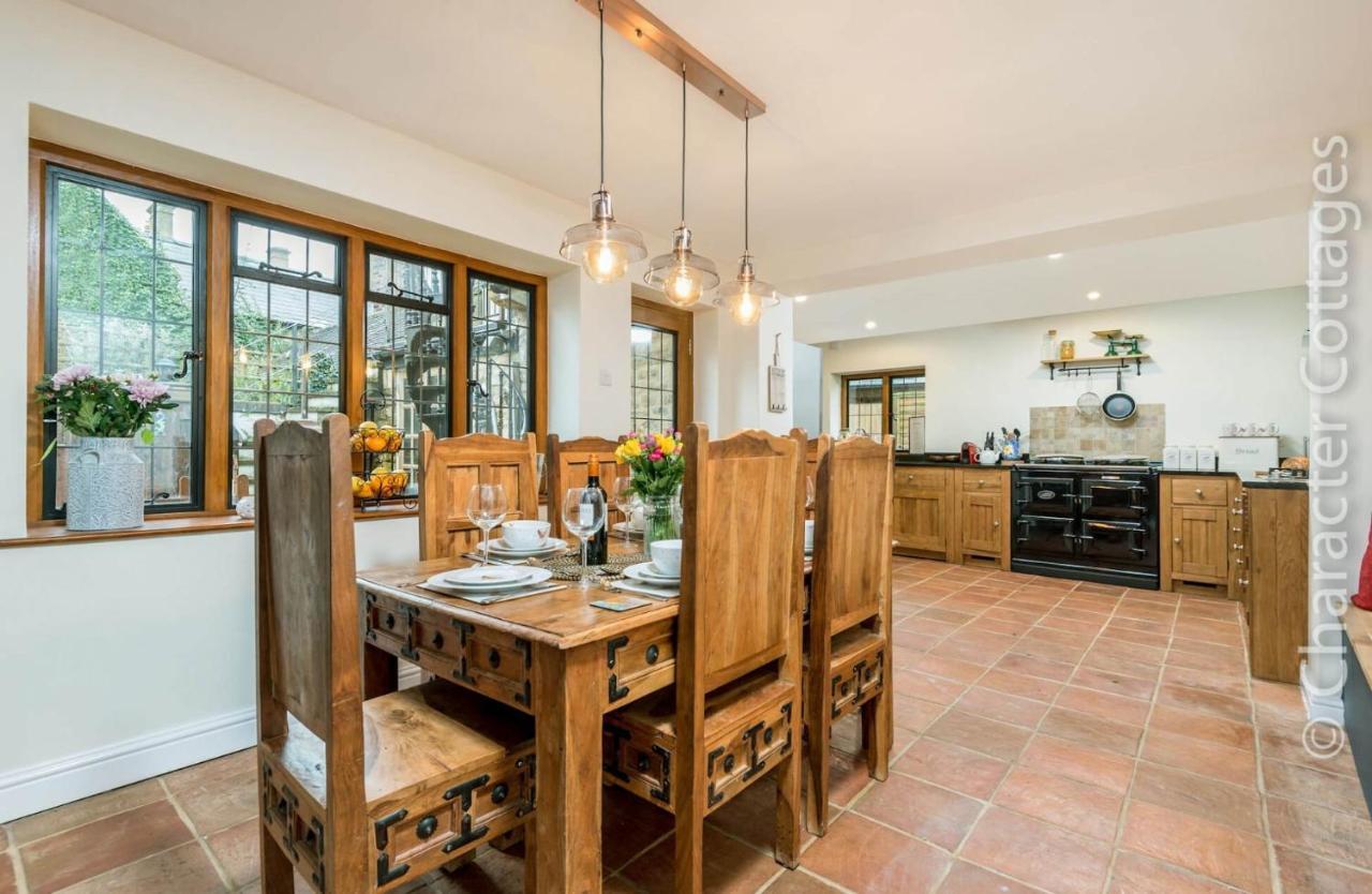 Eastnor Villa Moreton-in-Marsh ภายนอก รูปภาพ